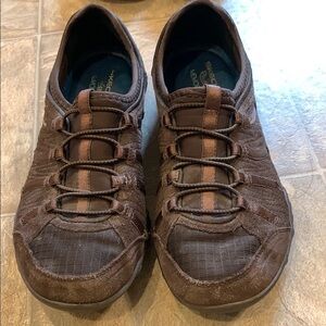Skechers Women’s Dark Brown Sneakers Size 7